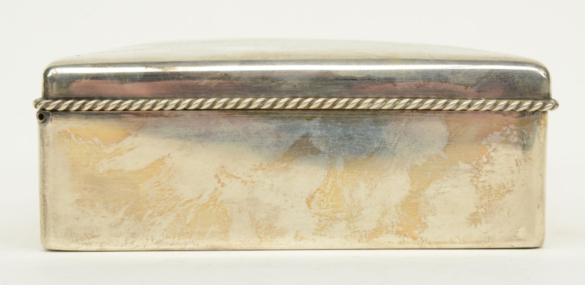 An early 20thC silver cigar box, 835/000, with a wooden inside, H 5,5 - W 18,5 - D 13,5 cm, Total - Bild 5 aus 7