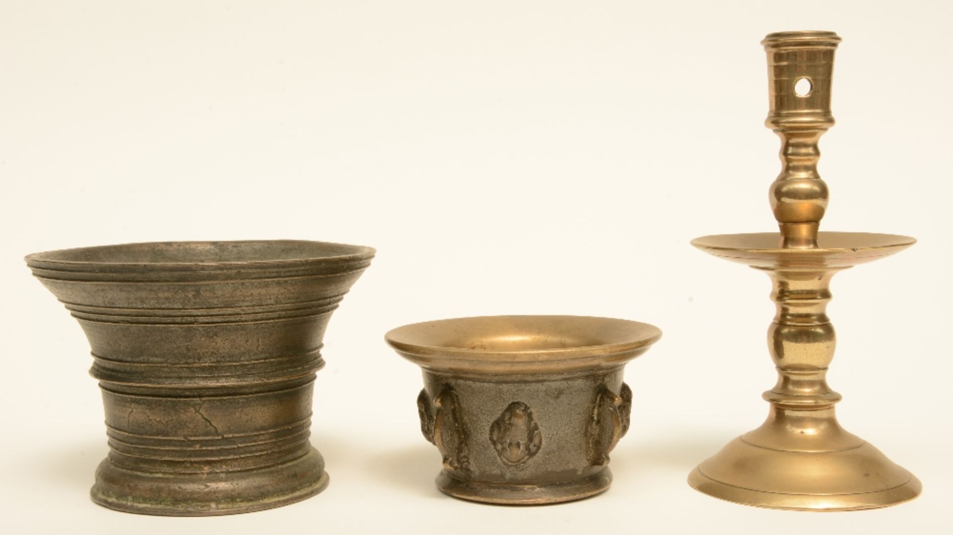 Two bronze mortars, Southern Europe, 17thC; added a ditto Heemskerck type candle stick, H 6,5 - 10 - - Image 2 of 6