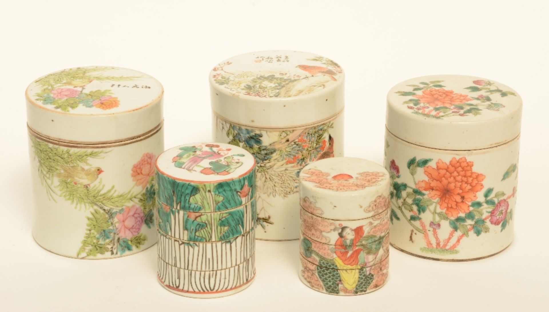Five Chinese polychrome decorated pots with cover depicting figures, flowers and birds, ca. 1900,