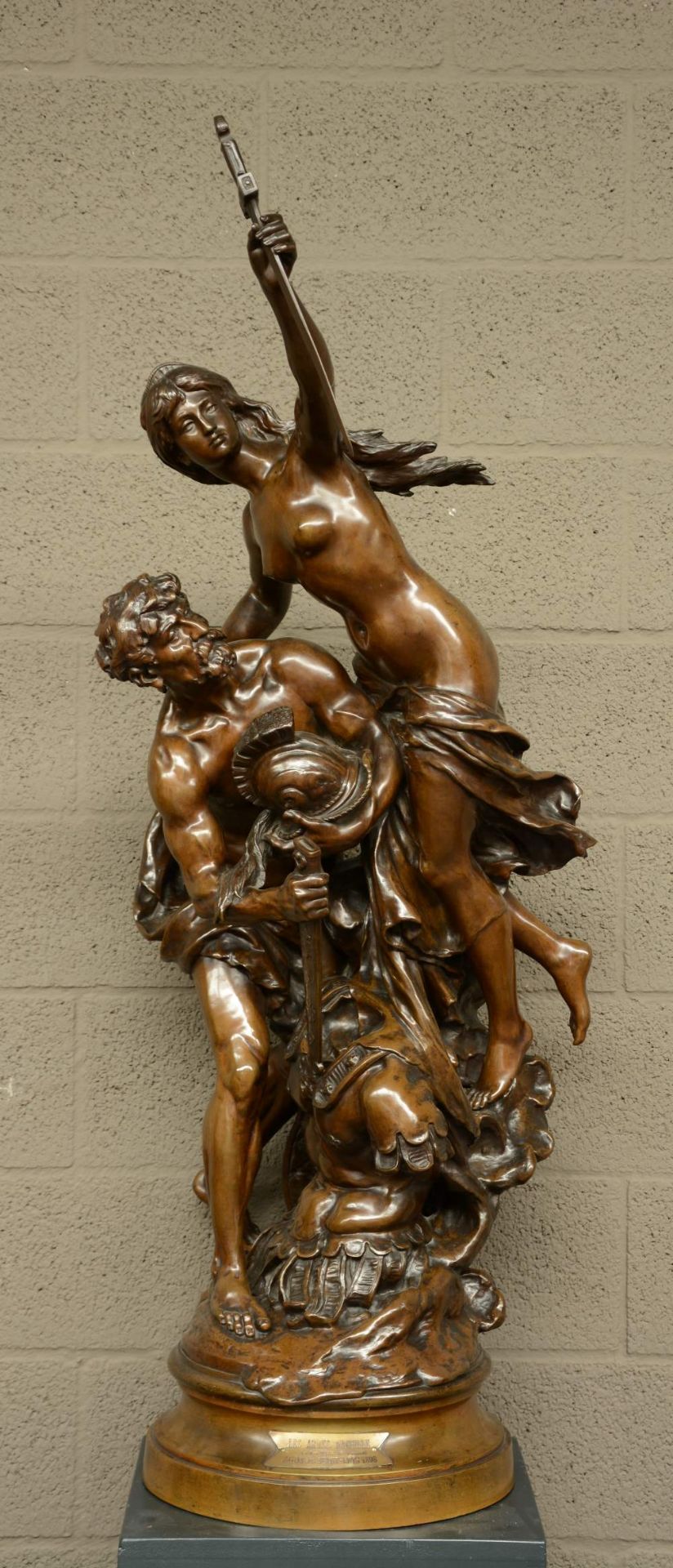 Moreau Mathurin, 'Les armes d'Achilles', patinated bronze, 19thC, H 130 cm; added, the matching - Bild 2 aus 11