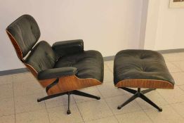 Eames Lounge Chair und Ottoman, schwarzes Leder, Schichtholzschale mit Palisanderfurnier.