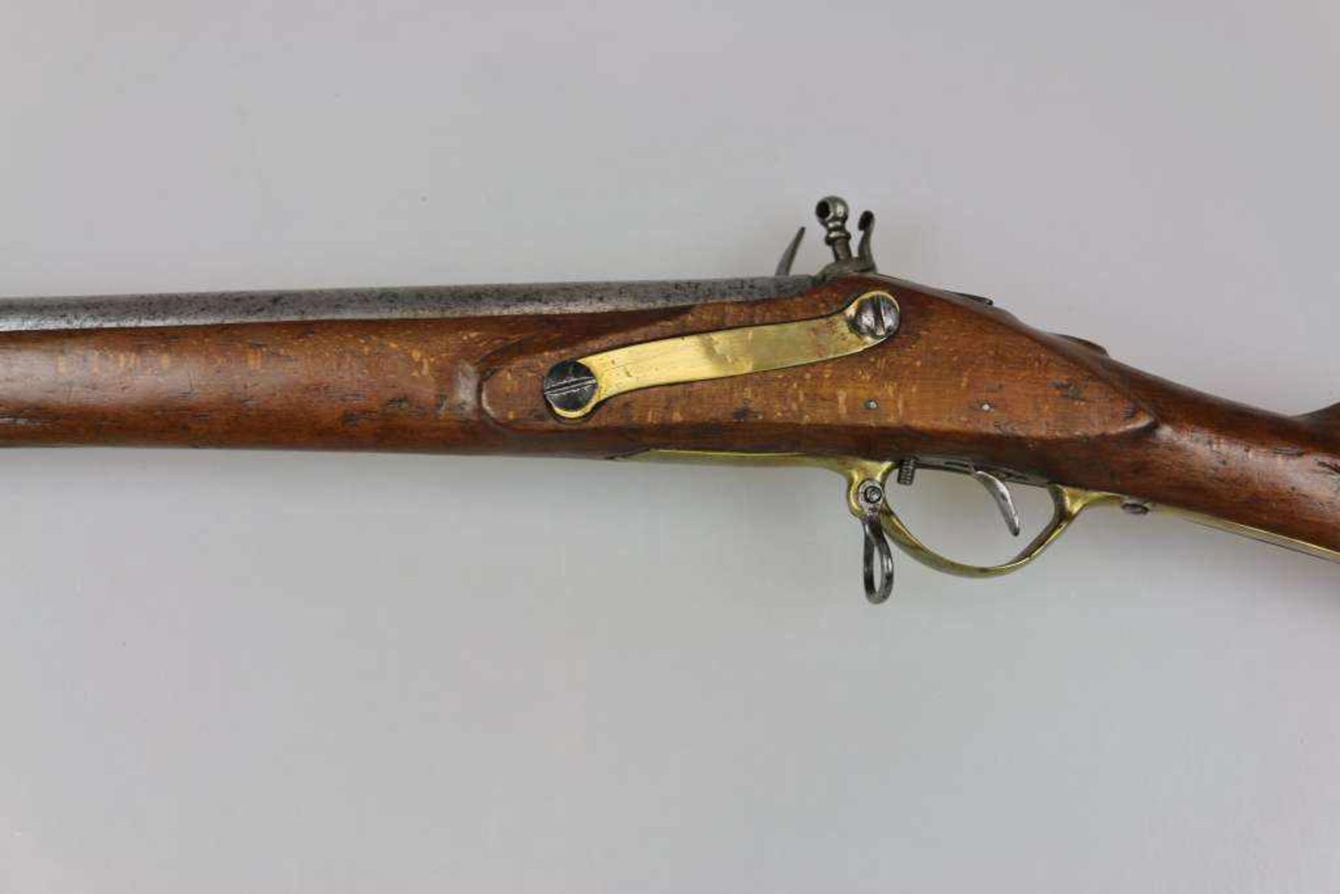Steinschloßgewehr datiert 1799 mit Bajonett und Ladestock. Evt. osteuropäisch. Schloß sitz lose. - Bild 5 aus 6