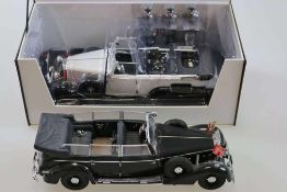 2 Modellautos, 1 x 1938 Mercedes Benz G4 der Firma Signature Models in unbespielter Zustand in