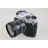 LEICA R8 Kamera, Gehäuse Silber mit hochwertigem Objektiv "Leica Vario- Elmar-R 1:3.5-4/21-35 ASPH",