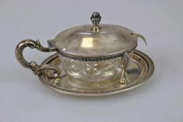 Zuckerdose mit Glaseinsatz und Löffelchen ca. 1900. 800er Silber gestempelt. Ovaler Korpus mit