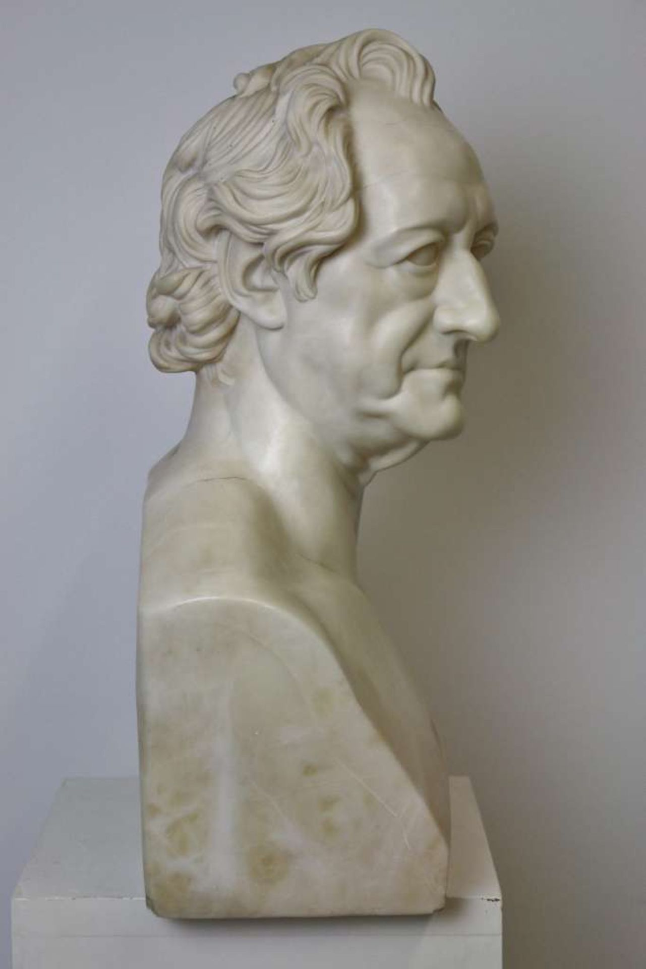 Christian Daniel RAUCH (1777-1857), Portraitbüste Johann Wolfgang v. Goethe, um 1820. Carrara - Bild 5 aus 8