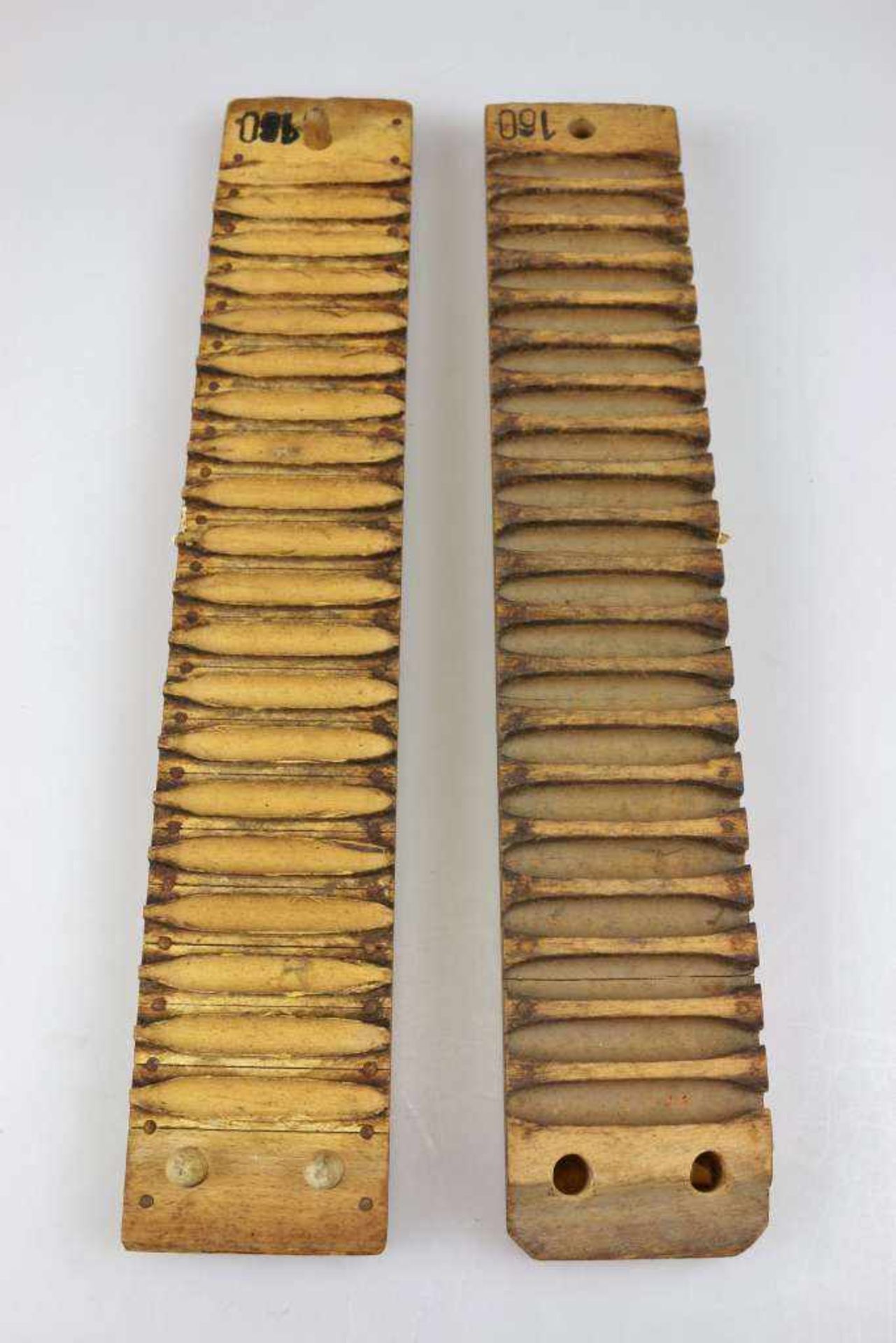Zigarrenformer, zweiteilig aus Holz, bezeichnet: D.R.G.M, Hart & Hertel N° 25892 Schwetzingen bei - Bild 2 aus 2