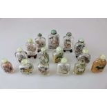 China, Konvolut von 15 Glas Snuff Bottles mit Innenmalerei aus dem 20 Jh., verschiedene Motive und