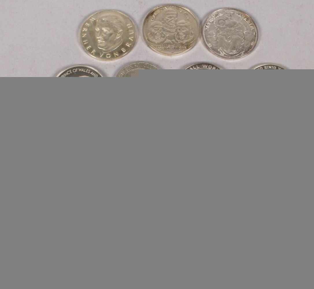 Konvolut Münzen und Medaillen, 20-tlg., Silber, unterschiedliche Länder, Formen, Größen und