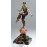 Bronze-Plastik, "Tänzerin", anonymer Bildhauer um 1900-20, vollplastische, stehende Figur in