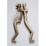 Bronze-Betelnussschneider, Indien, 19. Jh., 2-griffige, scharnierte, flache Form in Frauengestalt