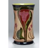 Keramik-Ziervase, Johann von Schwarz, Nürnberg, um 1900, Entw.: Carl Sigmund Luber, Mod.nr.: 2487,