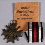 Kriegsverdienstkreuz, Drittes Reich, 2. Klasse, mit Schwertern, mit Bande, in Original-Tüte (