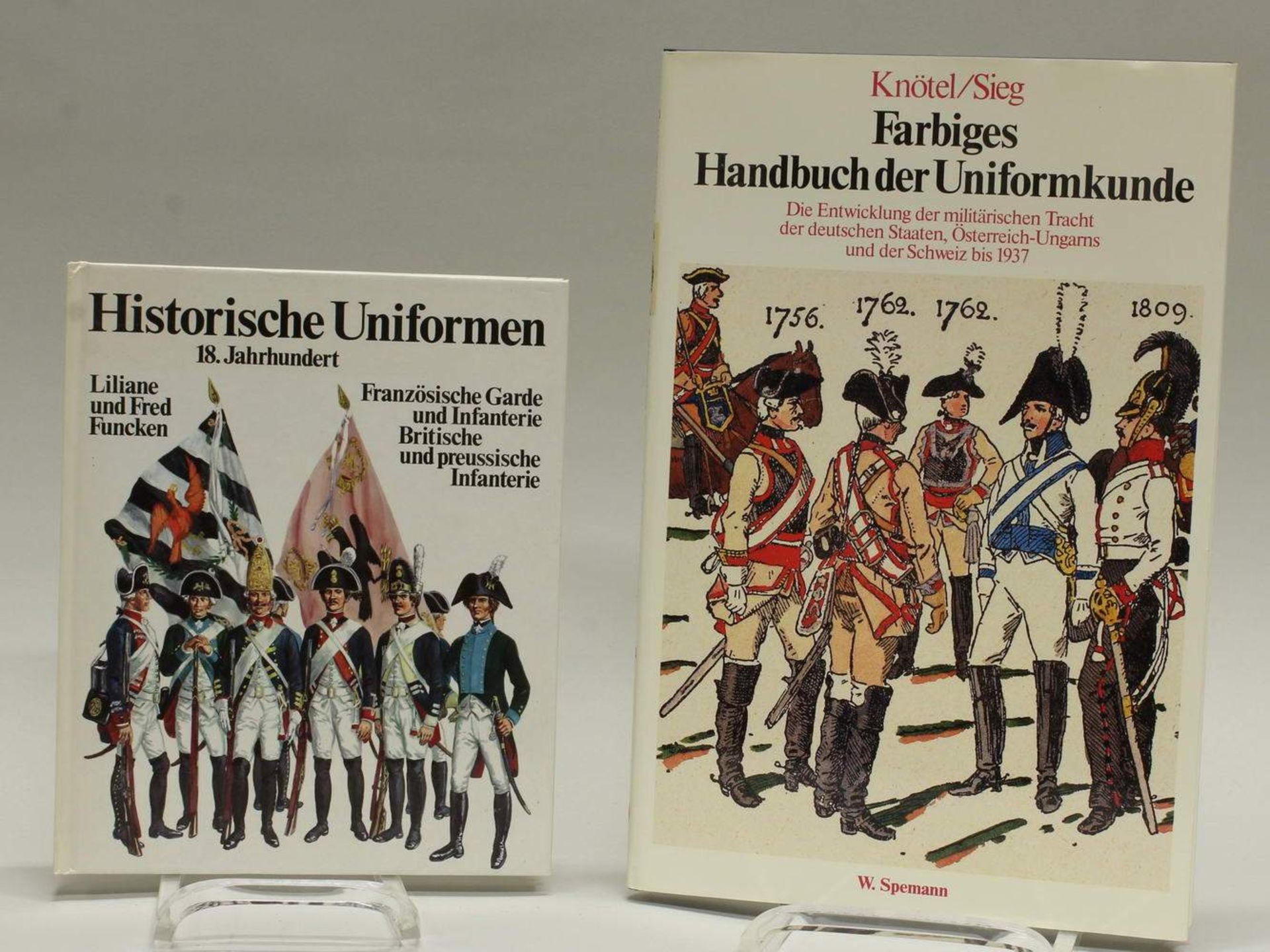 Liliane und Fred Funcken, "Historische Uniformen 18. Jahrhundert", München, 1978, kart. Einband;