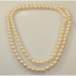 Perlenkette, endlos, 105 Akoya-Zuchtperlen ø ca. 7 mm bis 7.2 mm, ca. 82 cm lang