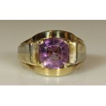 Ring, GG 585, 1 facettierter Amethyst, 4 g, RM 17.5 20.00 % buyer's premium on the hammer price 19.