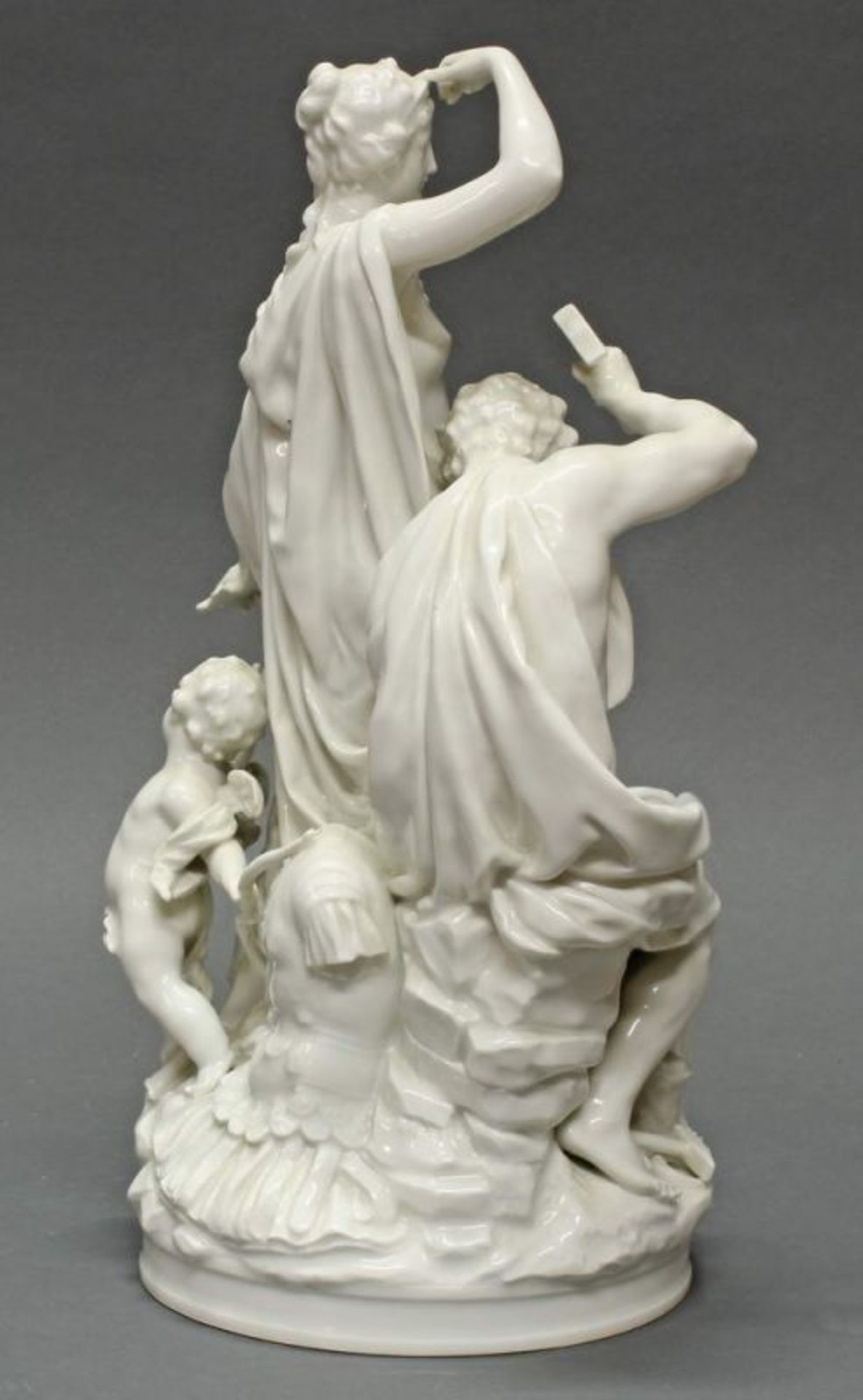 Porzellangruppe, "Vulkan, Venus und Amor", KPM Berlin, Modellnummer 720 A, Weißporzellan, 34.5 cm - Image 2 of 5