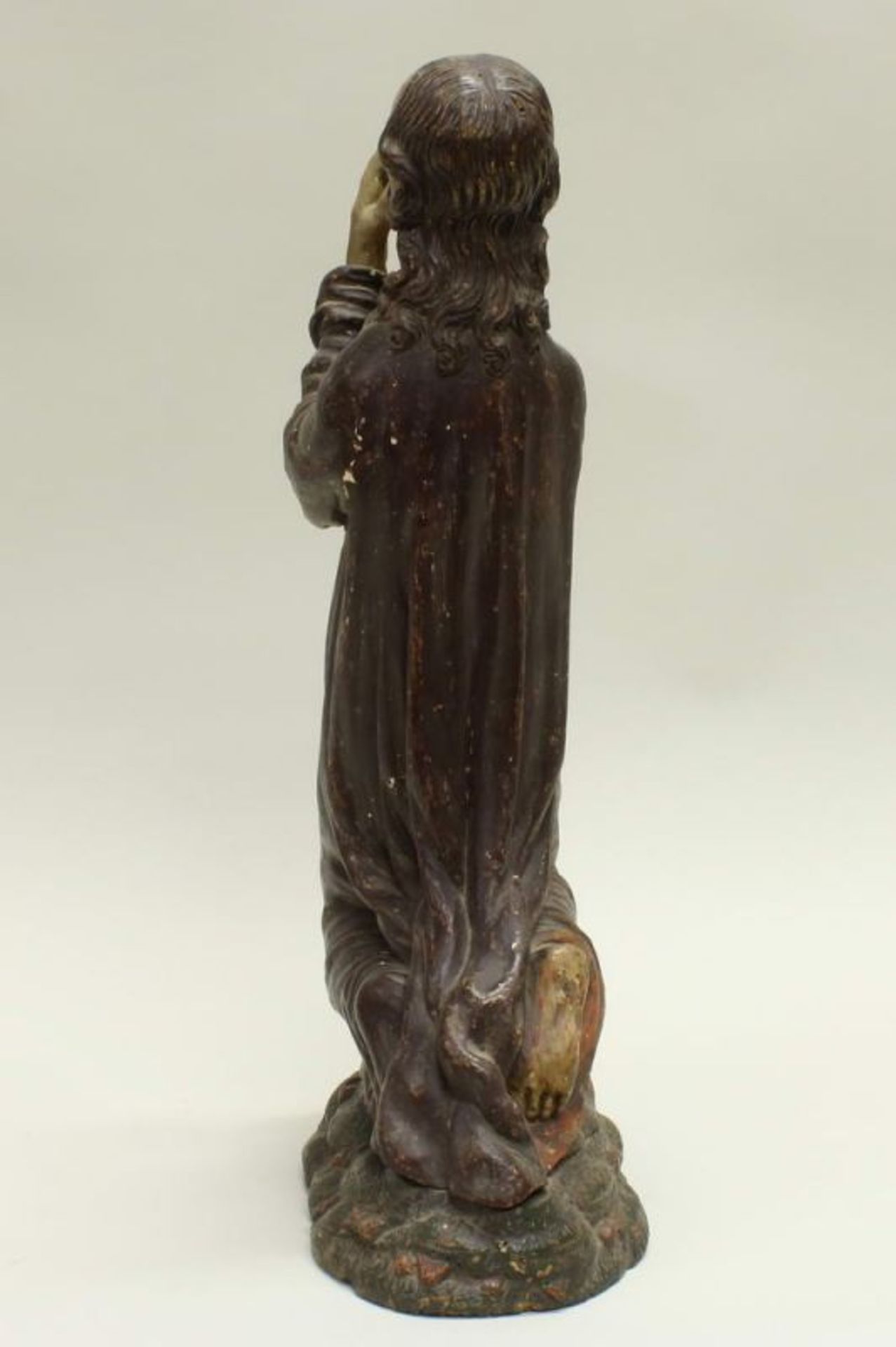 Skulptur, Holz geschnitzt, "Christus am Ölberg", 49 cm hoch, 16. Jh., mit späterer Fassung, leicht - Image 4 of 6