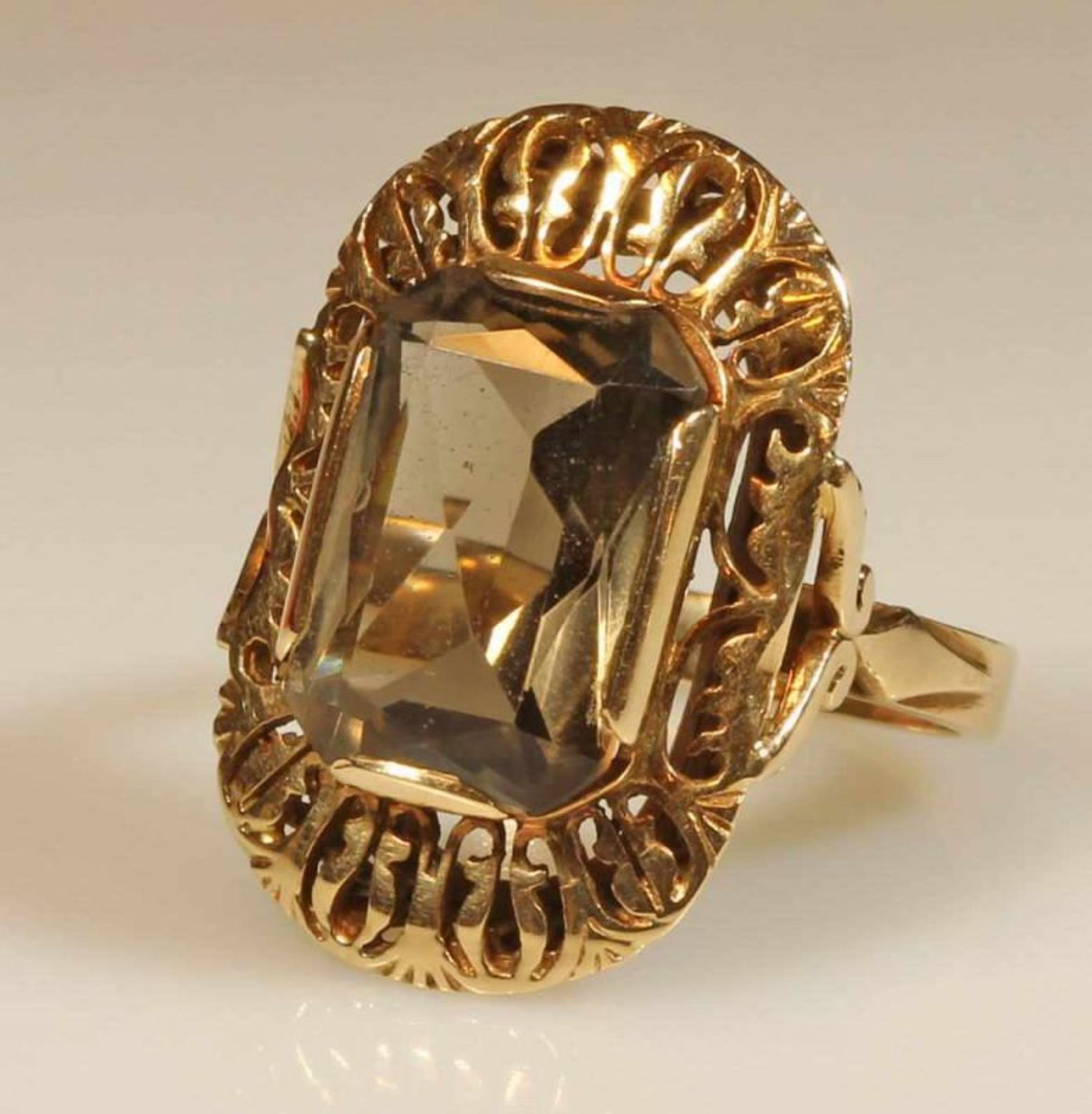 Ring, Polen, um 1965, RG 585, 1 facettierter Rauchtopas, 9 g, RM 18.5 20.00 % buyer's premium on the