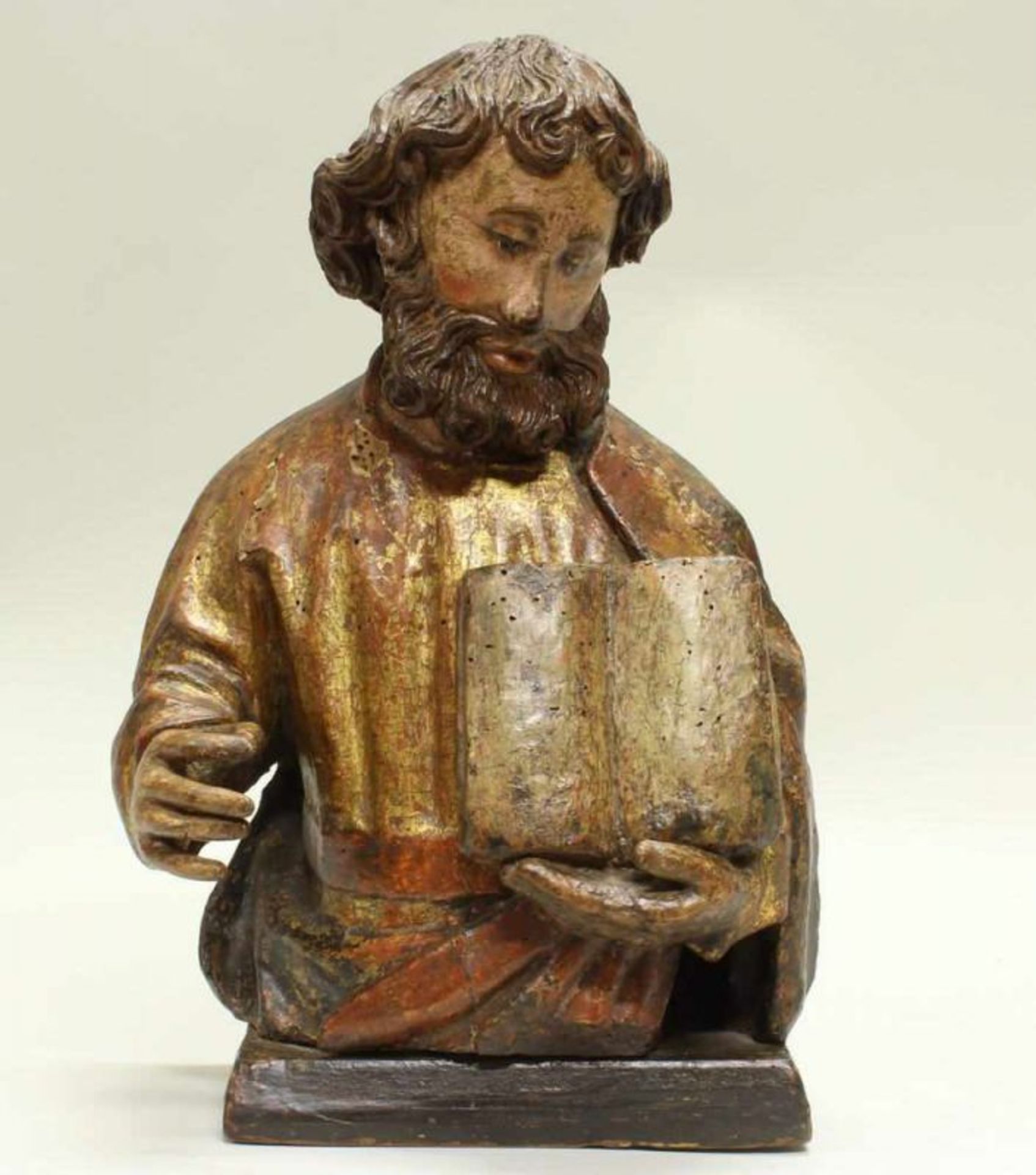 Büste, Holz geschnitzt, "Heiliger mit Buch", fragmentarisch, 16. Jh., mit Teilen alter Fassung,