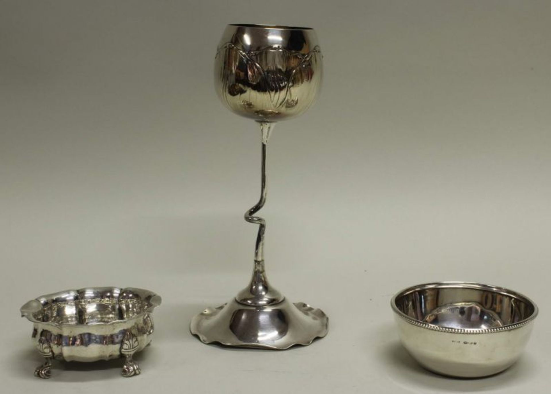 Pokal, Silber 800, deutsch, Blütenform, Kuppa innen vergoldet, 25.5 cm hoch, ca. 257 g; Schälchen,