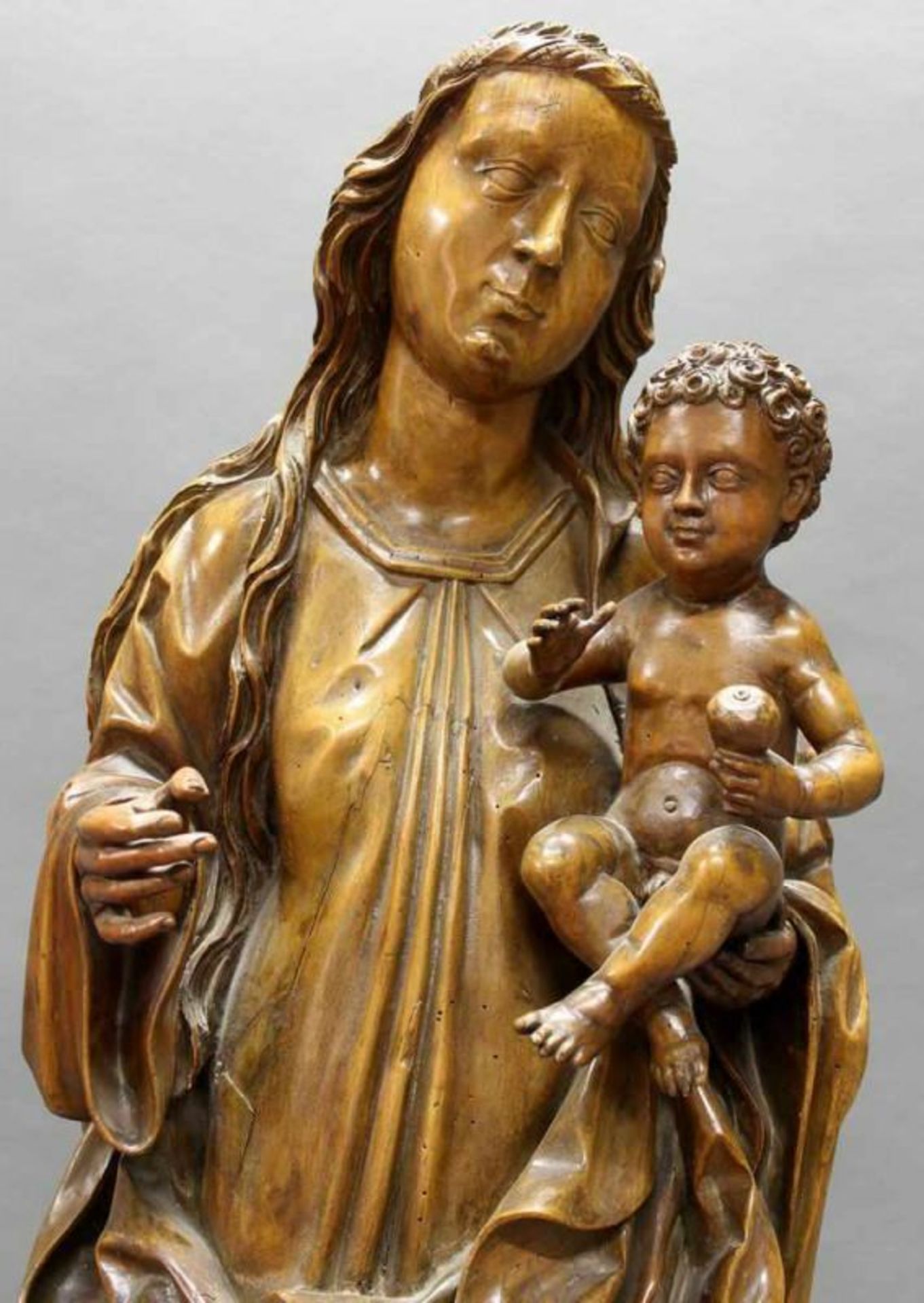 Skulptur, Holz geschnitzt, "Madonna mit Kind", wohl Lindenholz, Nürnberg um 1520/1525, - Image 2 of 6