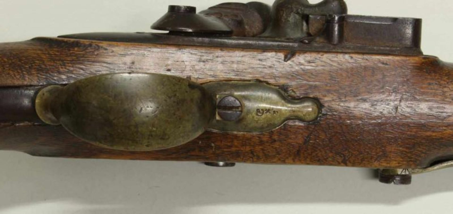 Steinschloss-Pistole, französische Kavallerie, datiert 1813, auf dem Schloss signiert Mauberge - Image 5 of 5