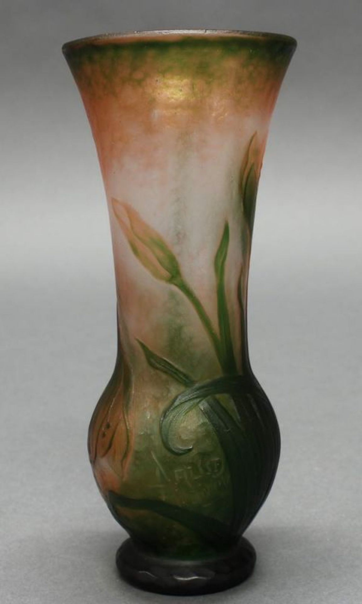 Vase, Daum, Glas, um 1900, Überfangdekor mit Herbstzeitlosen, grün und lachsfarben, gravierter