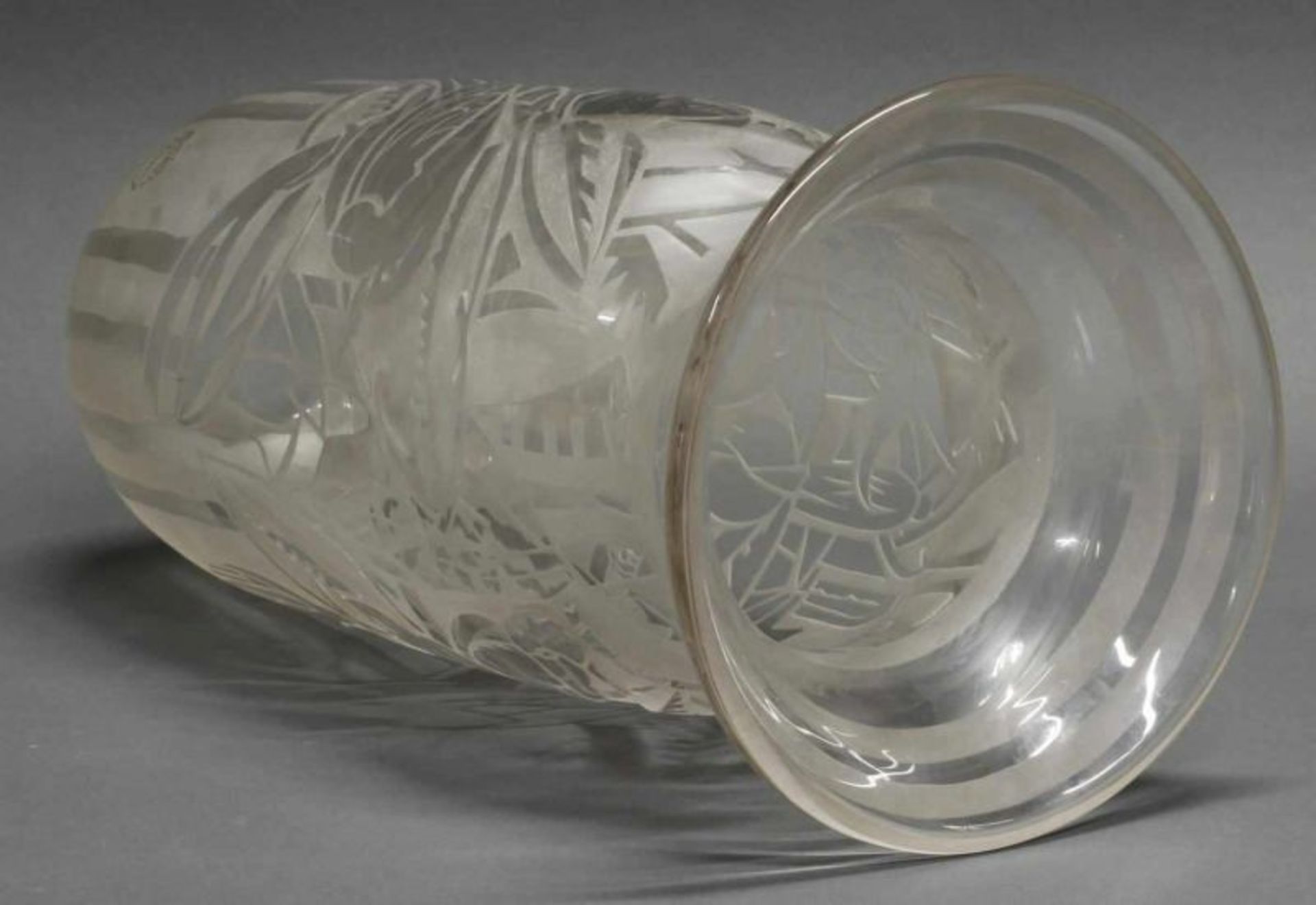 Vase, André Delatte, um 1925, farbloses Glas, umlaufend geätzter Vogeldekor, signiert A Delatte - Image 4 of 5