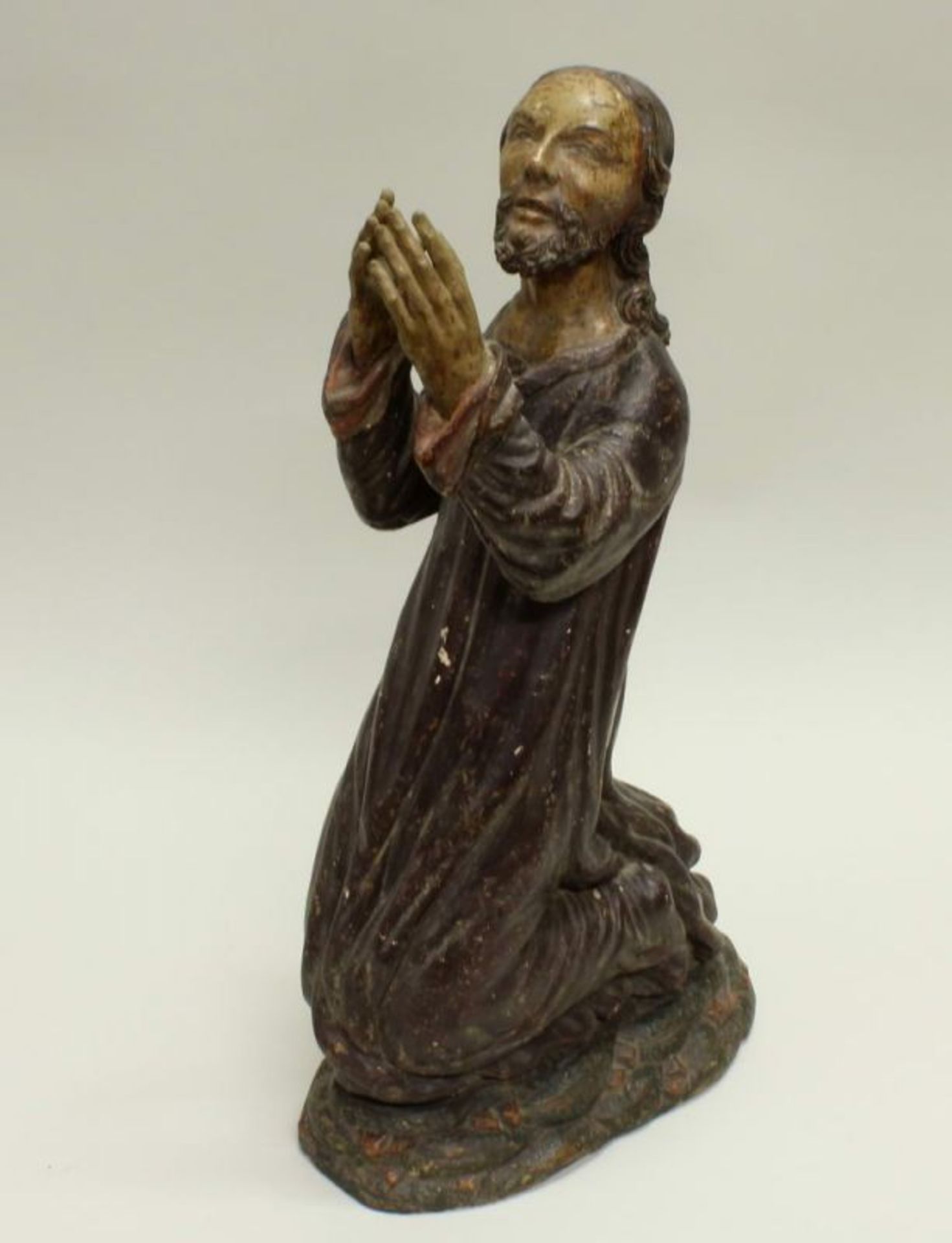 Skulptur, Holz geschnitzt, "Christus am Ölberg", 49 cm hoch, 16. Jh., mit späterer Fassung, leicht