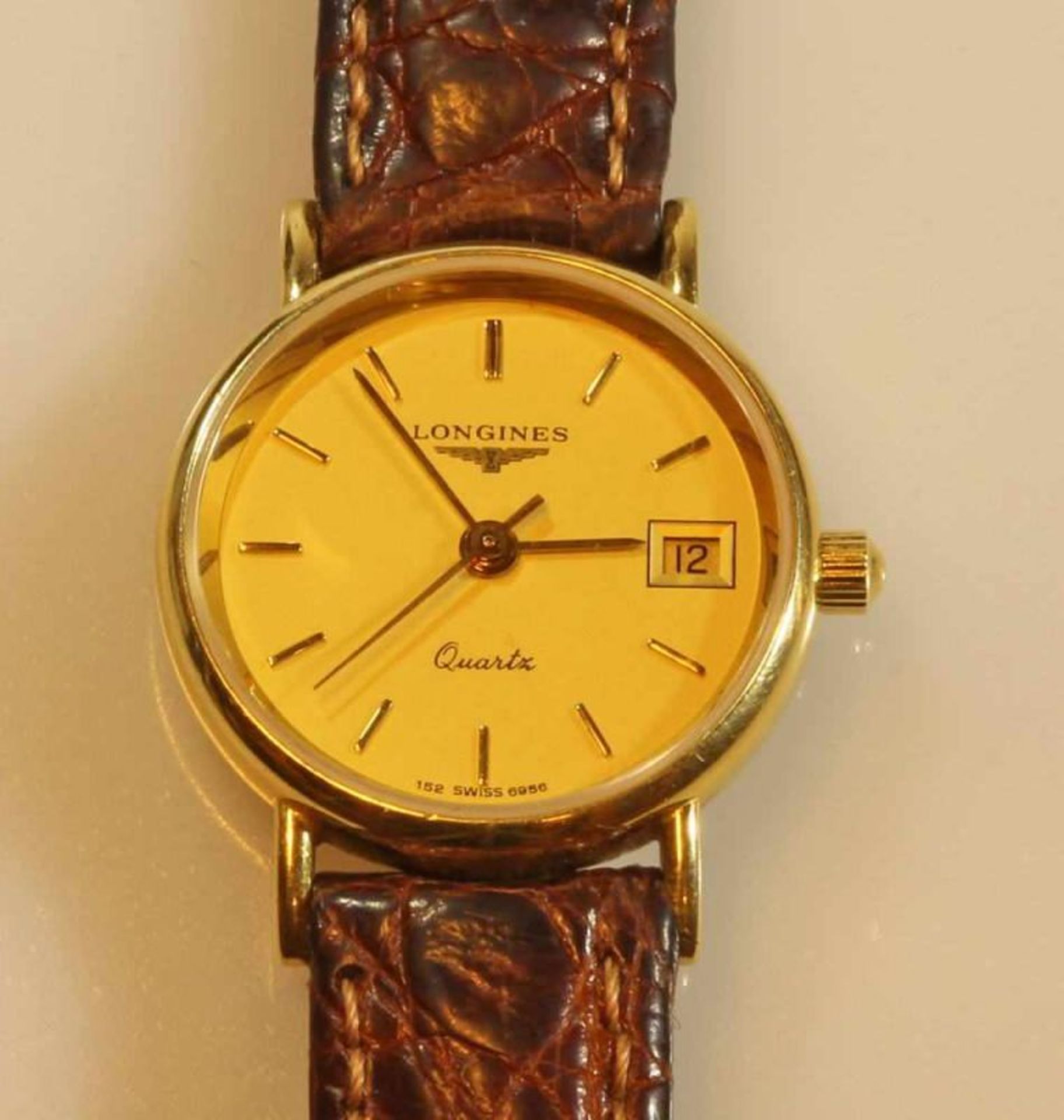 Damenarmbanduhr, Longines, GG 750, Quarz, Gehäuse-Nr. 24658661, goldfarbenes Zifferblatt,