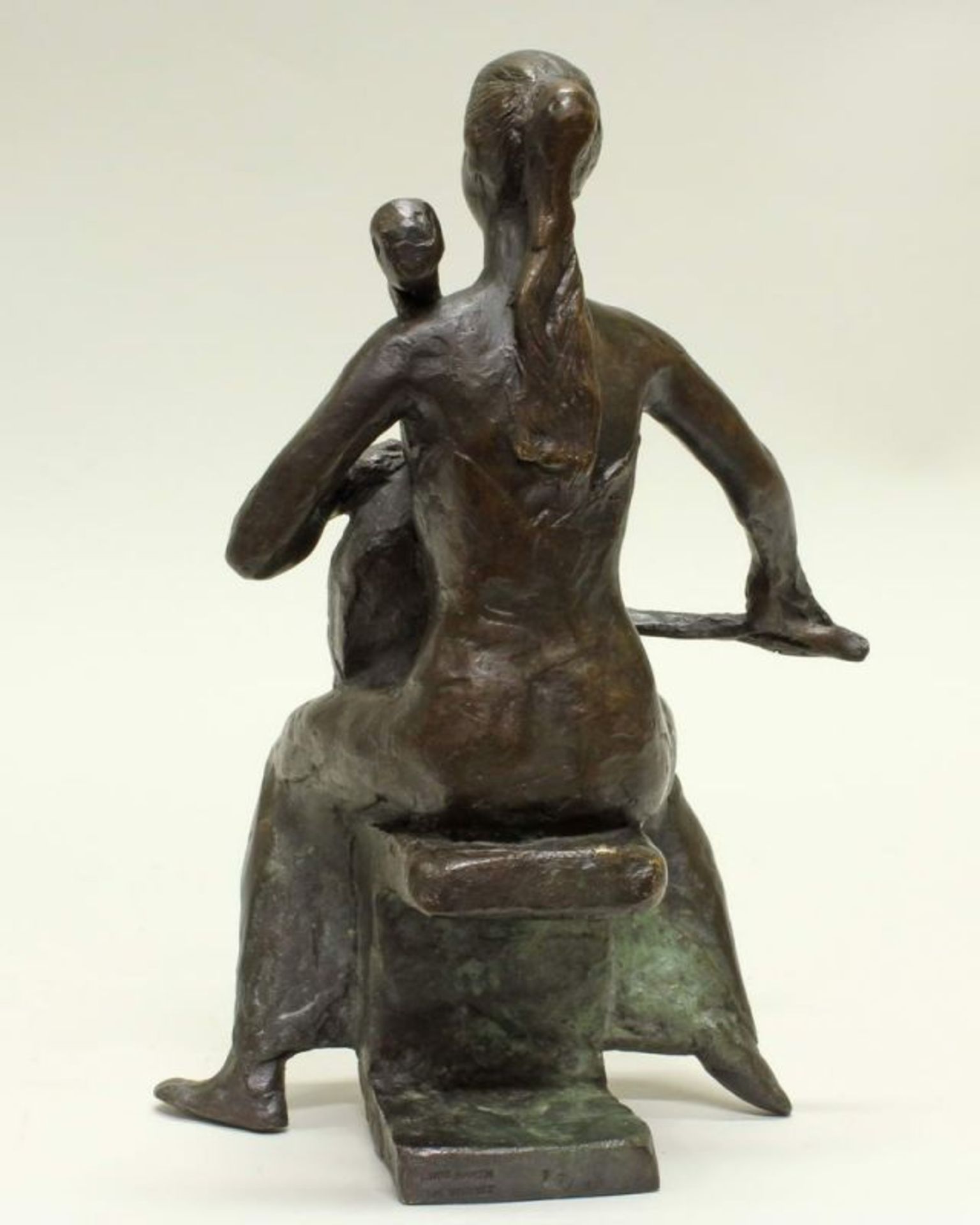 3 Bronzen, braun patiniert, "Musizierende", jeweils monogrammiert und datiert AS (ligiert) 80, - Image 6 of 10