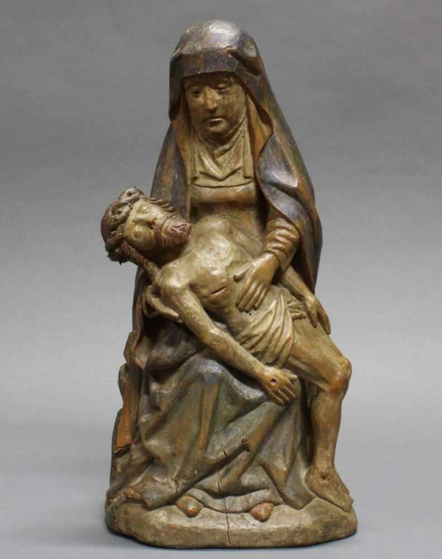 Skulptur, Holz geschnitzt, "Pietà", westfälisch, wohl Anfang 16. Jh., 34 cm, abgelaugt, Reste von