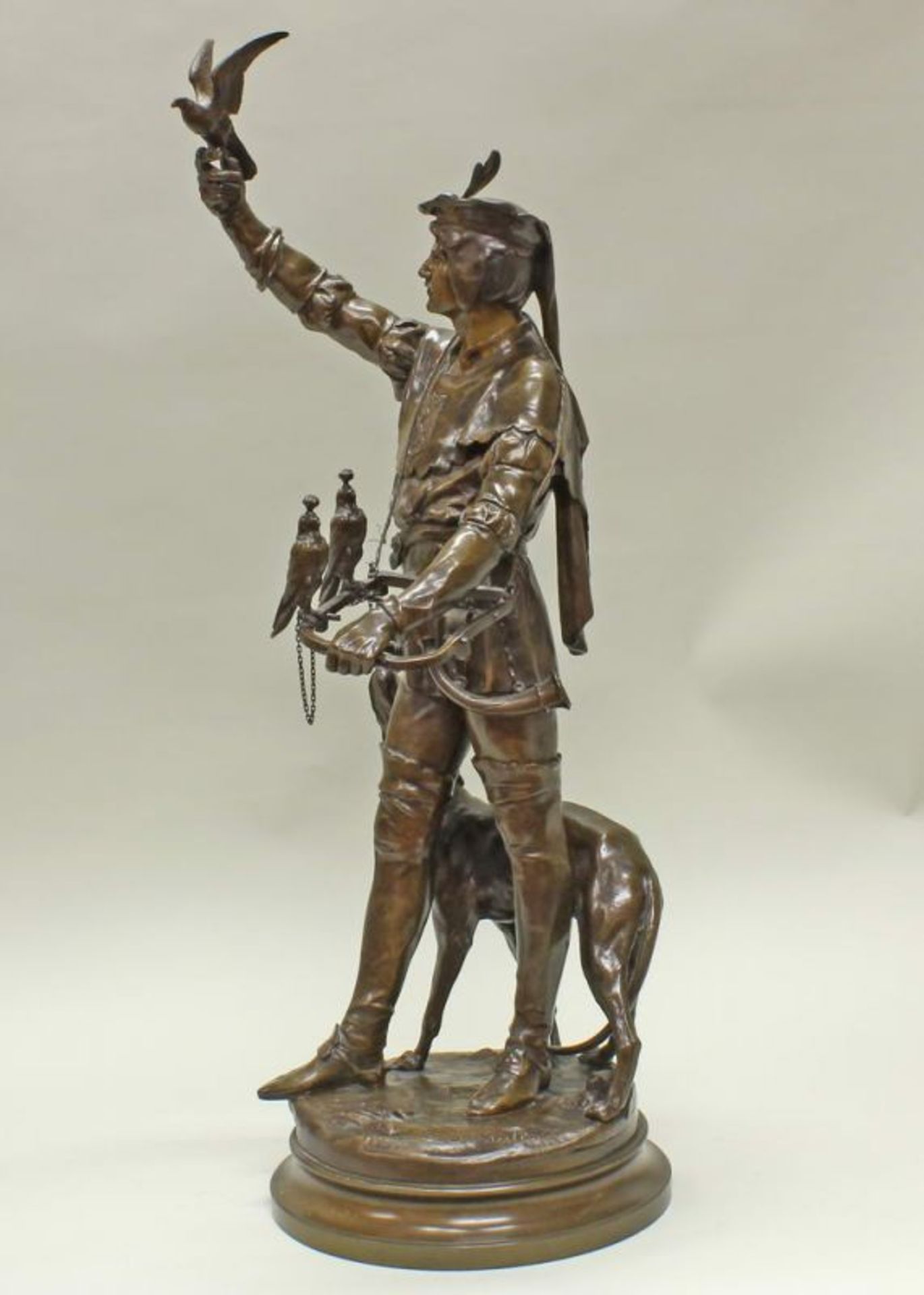 Bronze, braun patiniert, "Falconnier/Falkner", auf der Standfläche bezeichnet E. Picault, verso - Image 3 of 7