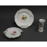 Blattschale, Teller, Vase, Meissen, 19./20. Jh., 1./2. Wahl, bunte Blumen, teils Goldrand, 22 x 19