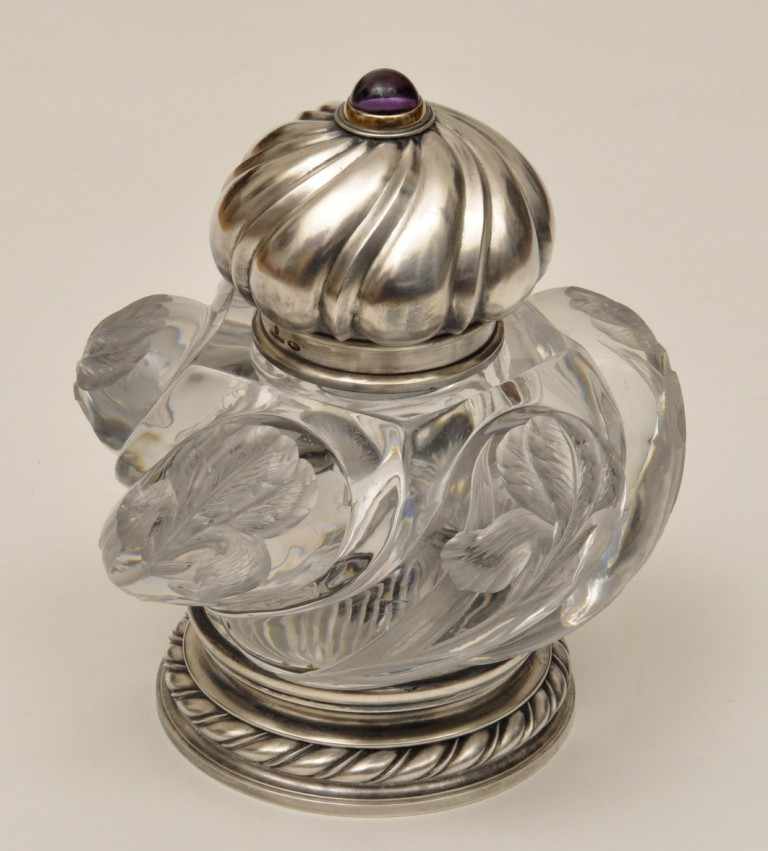 Fabergé, Karl (Russland Ende 19. Jh.), Prunkvolles Tintenfass, Kristall geschliffen, Deckel und