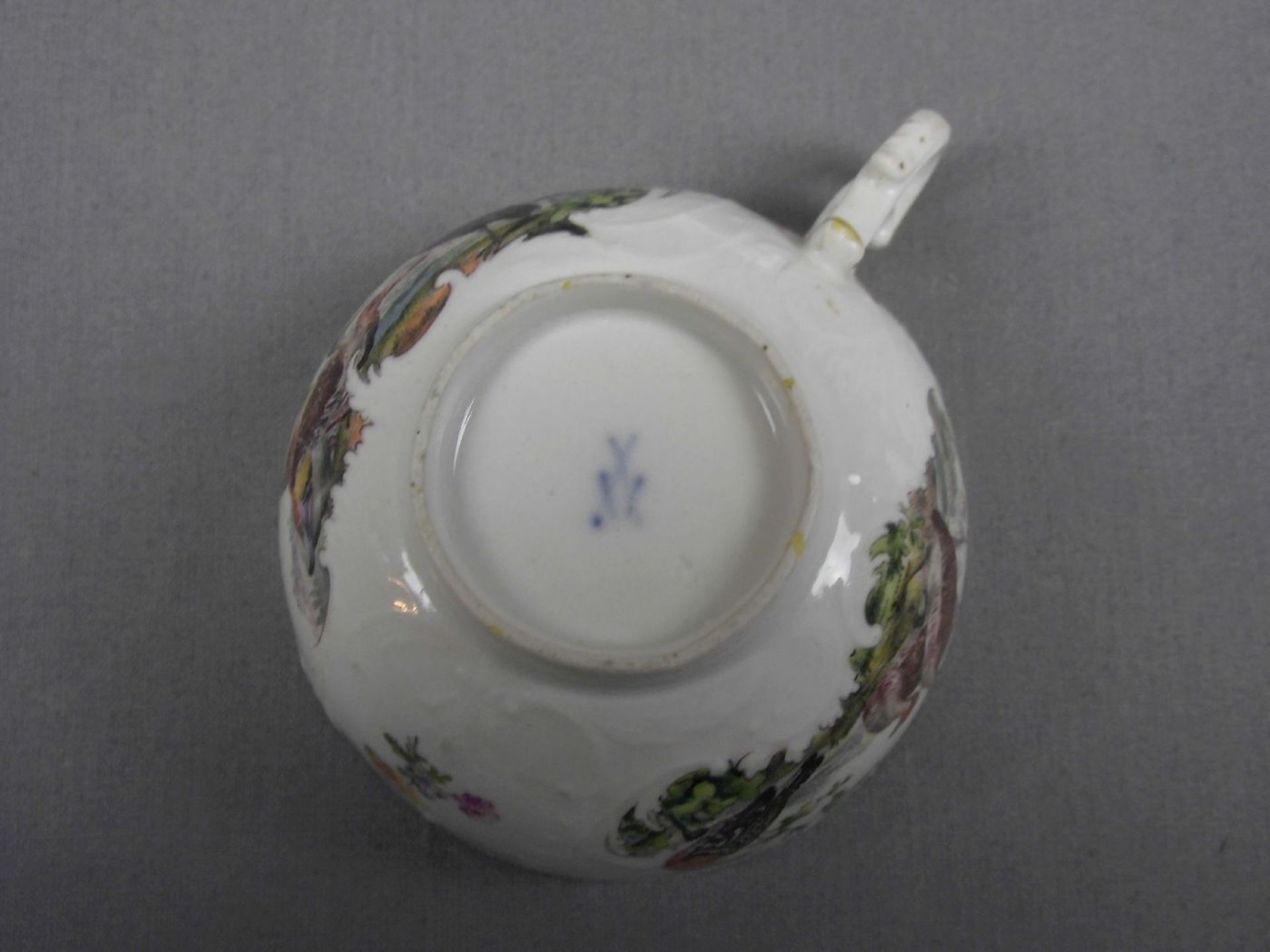 SELTENE TASSE / cup, Porzellan, Manufaktur Meissen, unterglasurblaue Knaufschwertermarke, Marke - Image 3 of 3