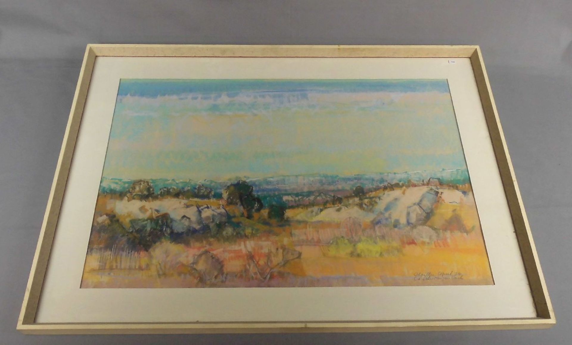 PASTELL: "Weite Landschaft", u. r. mit Ortsangabe "Alpilles" und Datierung "74" (1974) versehen