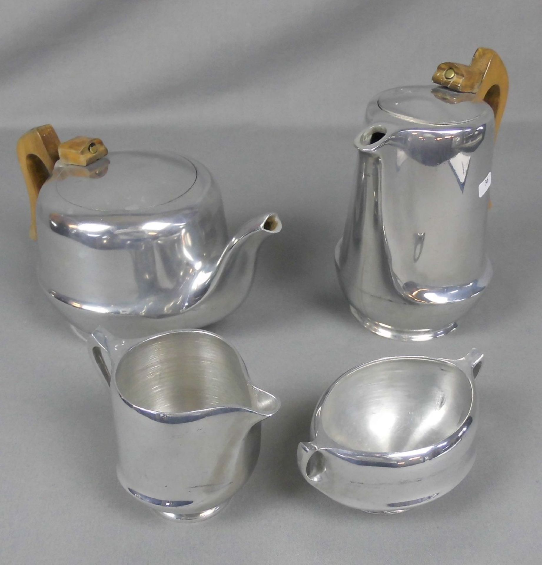 ART DÉCO - KAFFEE- und TEEKERN / four- piece coffee and tea set: Kaffeekanne, Teekanne,