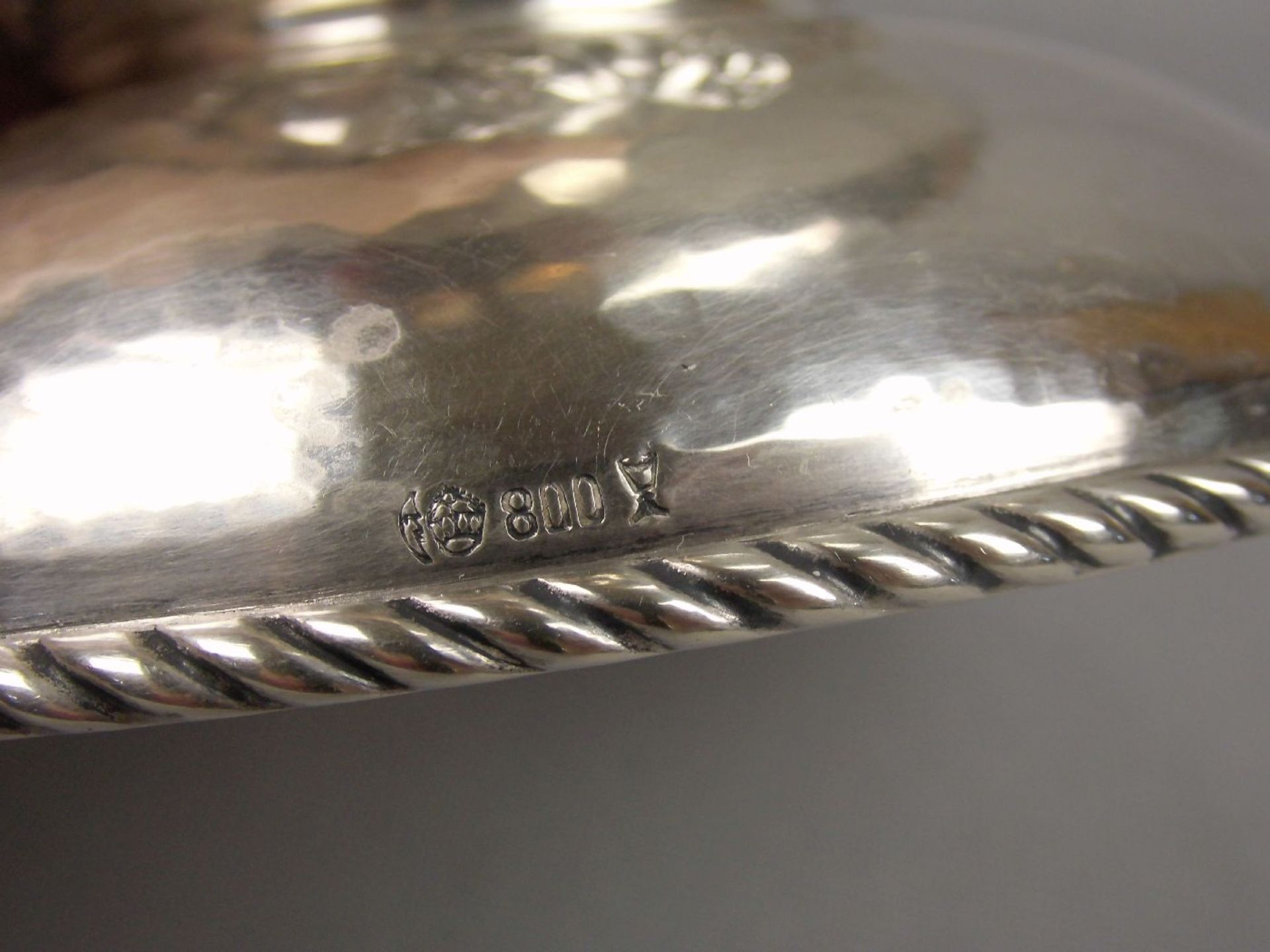 FUSSSCHALE / SCHALE, 800er Silber (538 g), deutsch, gepunzt mit Halbmond, Krone, Feingehaltsangabe - Image 4 of 4