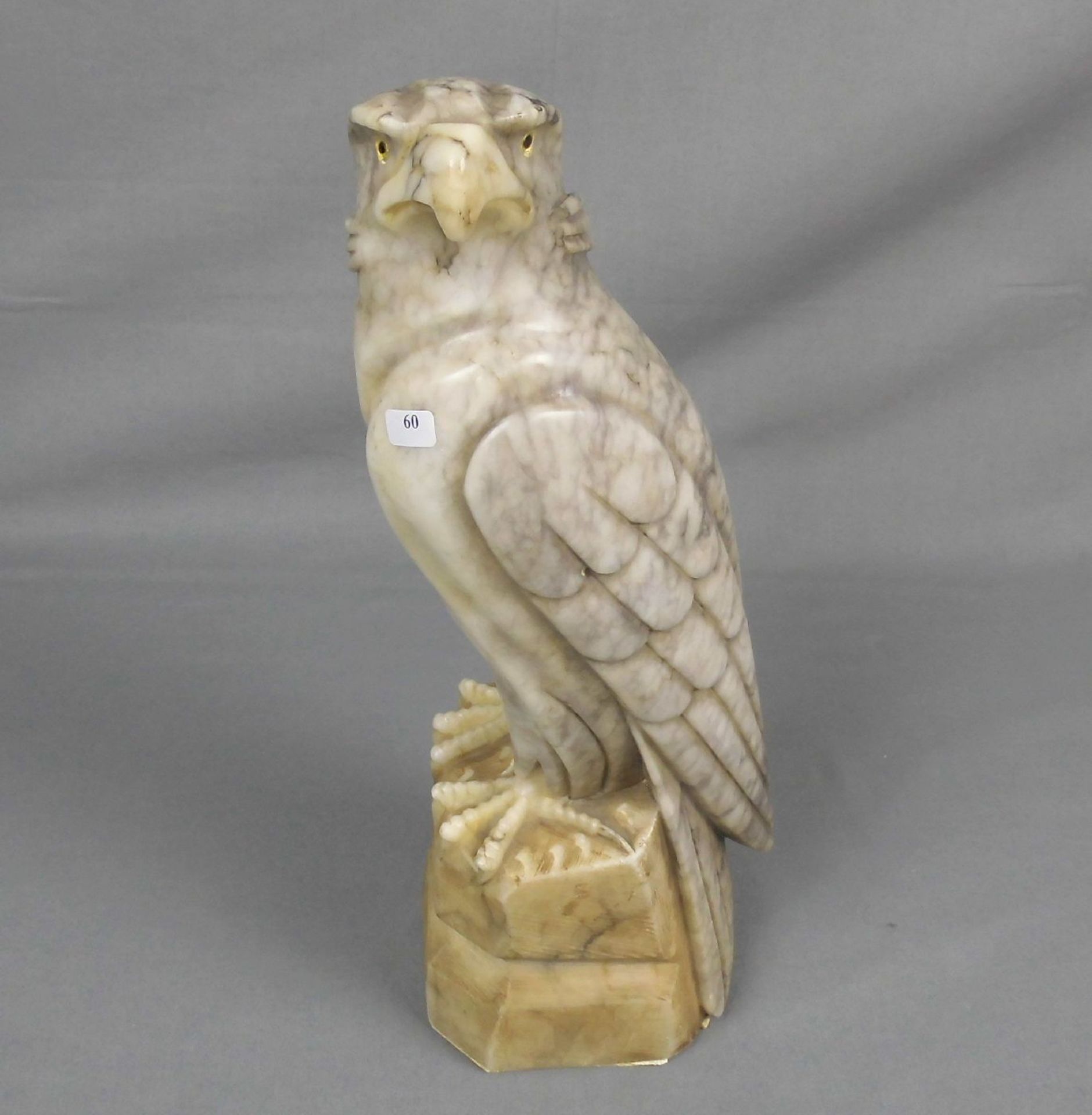 ANONYUMUS (dt. Bildhauer des 19./20. Jh.), Skulptur / sculpture: "Adler", Marmor; naturalistisch