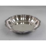 SCHALE / OBSTSCHALE / bowl, 830er Silber (447 g), gepunzt mit Halbmond und Krone,