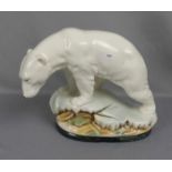 FIGUR: "EISBÄR", Keramik, unter dem Stand mit Modell- oder Produktions-Nr. 1228 gemarkt; 1920er /