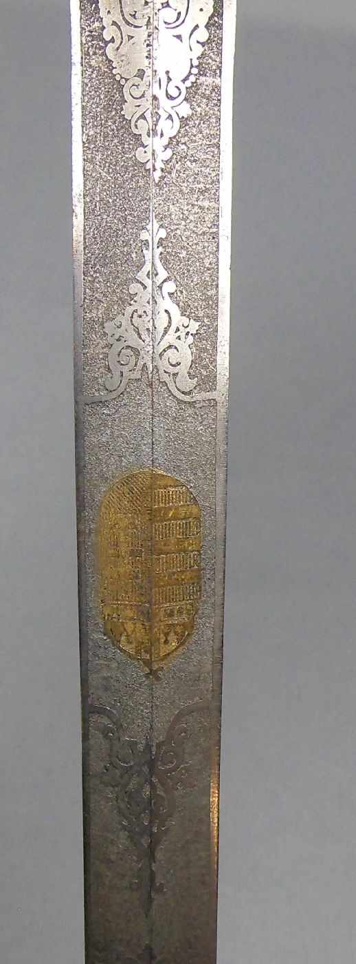 OFFIZIERS - DOLCH UNGARN / dagger. Ehrendolch für Offiziere von 1917. Godronierter Kunststoffgriff - Image 3 of 7