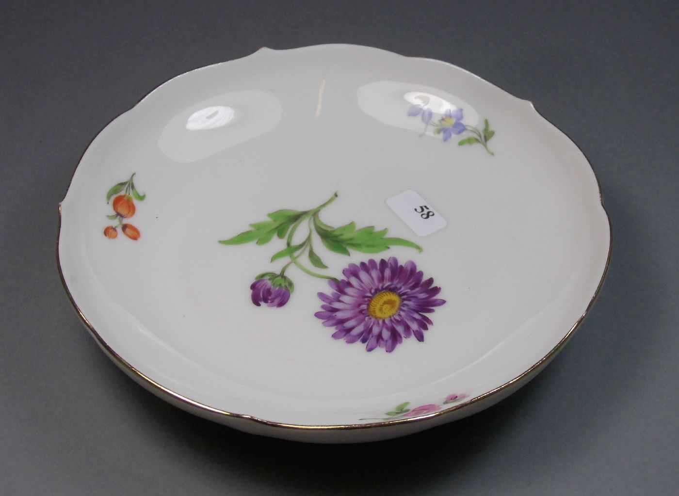 KLEINE SCHALE / little bowl, Manufaktur Meissen, unterglasurblaue Schwertermarke, Marke seit 1934 - Bild 3 aus 3