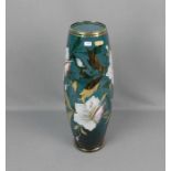 VASE, blaues Glas, 1950er Jahre; auf Klebeetikett bezeichnet "Handarbeit". Gebauchte Zylinderform