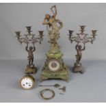 FIGÜRLICHE KAMINUHR "NUIT DE MAI" MIT BEISTELLERN / fire place clock, um 1900; Marmor und