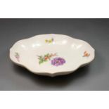 OBLONGE SCHALE / bowl, Manufaktur Meissen, unterglasurblaue Schwertermarke, Marke seit 1934 (2-