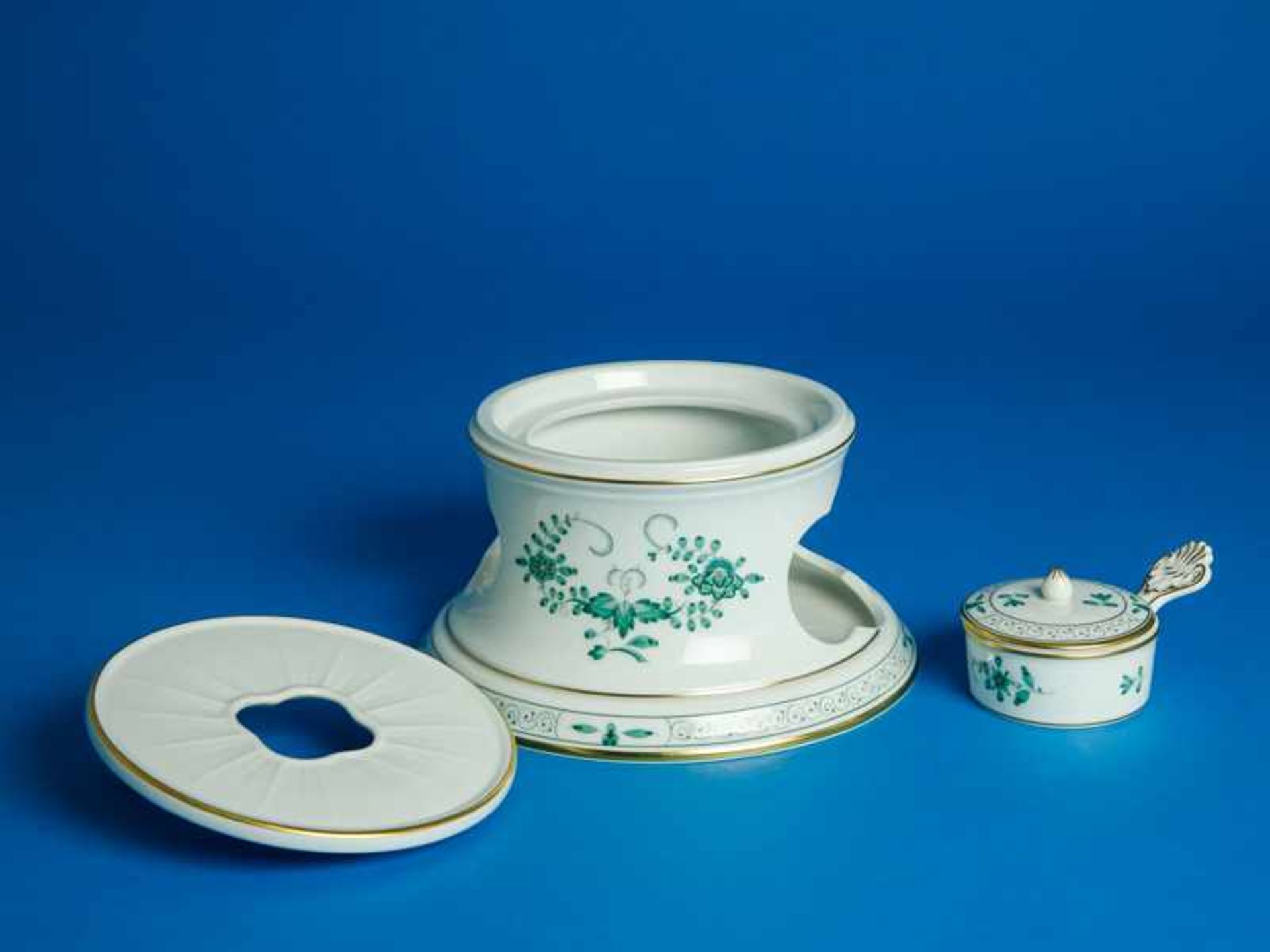 Stövchen mit Teelicht-Einsatz "Indisch Grün 1", Meissen, 20. Jh. Weißporzellan, grüne indische - Bild 3 aus 4
