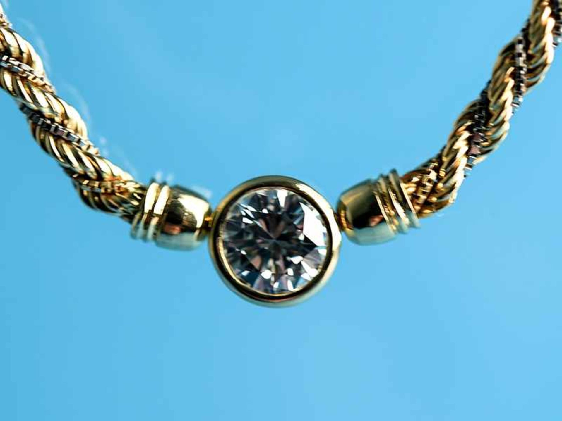 Collier mit Brillanten von 1,1 ct mit GIA-Gutachten von 1979 750/- Gelb- und Weißgold. Gesamtgewicht - Image 9 of 10